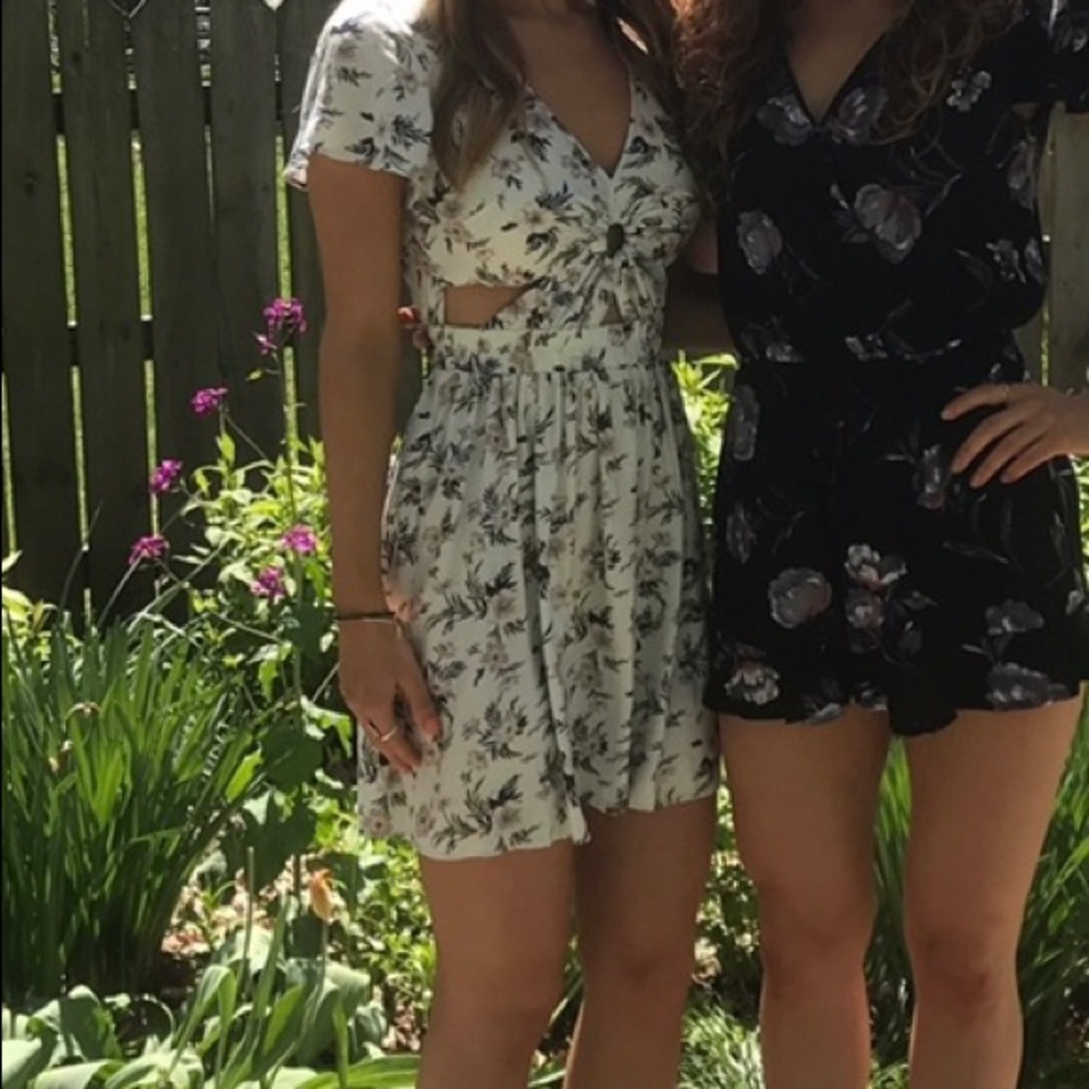 American Eagle cut out dress xs worn ONCE